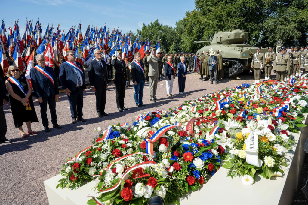 Une matinée commémorative au Mémorial de Montormel