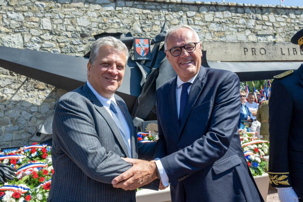 Une matinée commémorative au Mémorial de Montormel